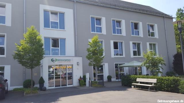 Betreuungshaus Wagner am Kurpark Morsbach Eingangsbereich
